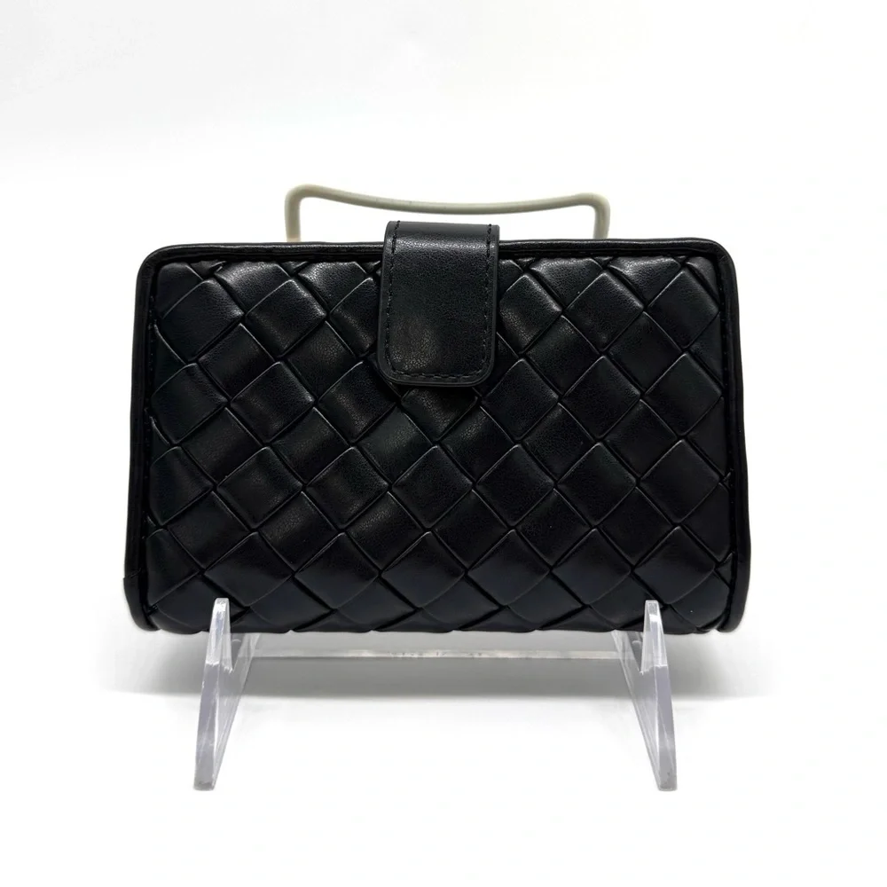 Michael Kors Medium Quilted Bifold Zip Chain Wallet Black